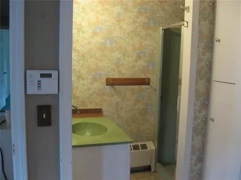 Bath - 18 Bridgette Ln, Westerly, RI 02891 photo 1 of 3