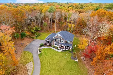 220 Tremont St, Rehoboth, MA 02769