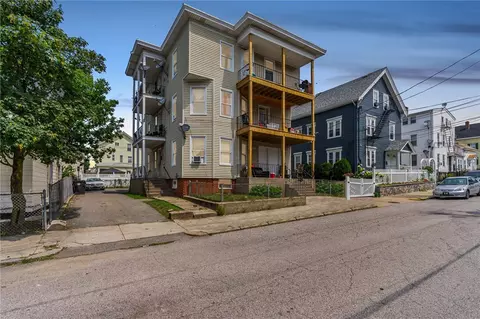 127 Sumner Ave, Central Falls, RI 02863