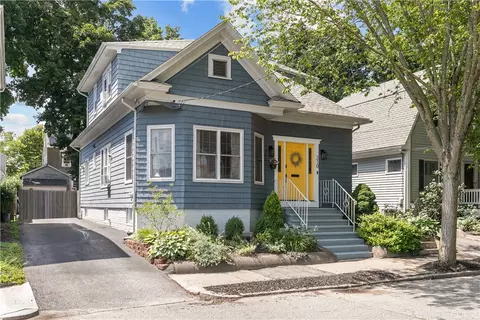 210 Jastram St, Providence, RI 02908