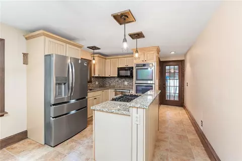 Entry Way - 132 Avenue B, Woonsocket, RI 02895 photo 1 of 1