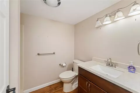 Bath - 132 Avenue B, Woonsocket, RI 02895 photo 3 of 4