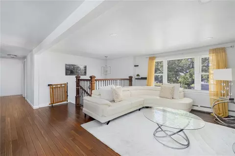 4 Dixie Ave, Warwick, RI 02889 photo 7