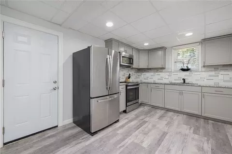 4 Dixie Ave, Warwick, RI 02889 photo 26