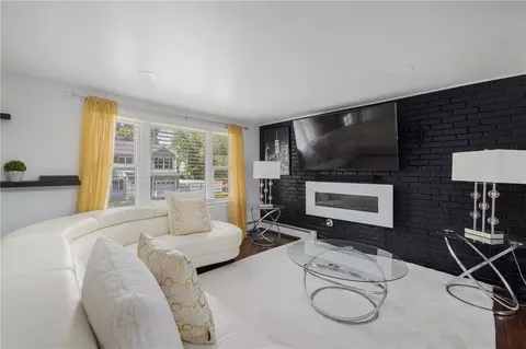 4 Dixie Ave, Warwick, RI 02889 photo 8