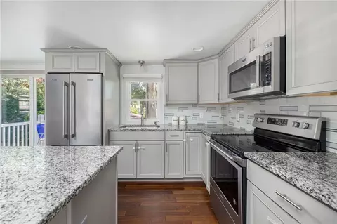 4 Dixie Ave, Warwick, RI 02889 photo 13