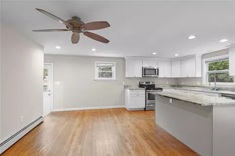23 Yellowstone Ave, Warwick, RI 02888 photo 19