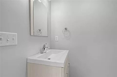 23 Yellowstone Ave, Warwick, RI 02888 photo 22