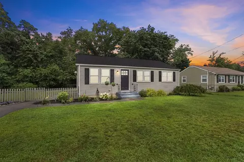 23 Yellowstone Ave, Warwick, RI 02888