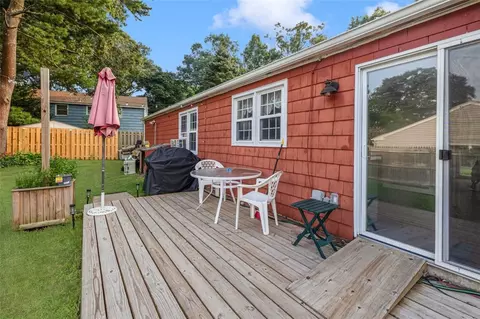 Exterior - 70 Broadbent St, Warwick, RI 02886 photo 5 of 11