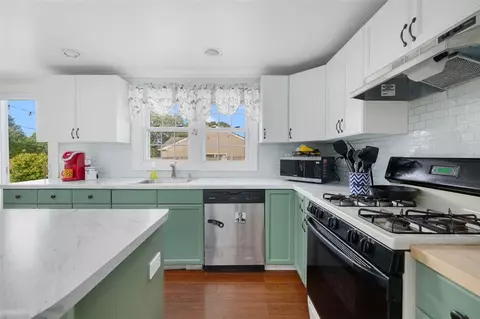 Kitchen - 70 Broadbent St, Warwick, RI 02886 photo 3 of 5