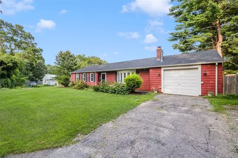 Exterior - 70 Broadbent St, Warwick, RI 02886 photo 3 of 11