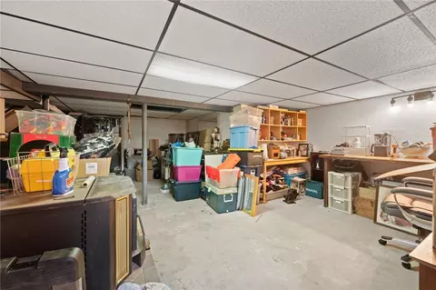 160 Crawford St, Woonsocket, RI 02895 photo 23