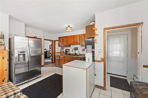 160 Crawford St, Woonsocket, RI 02895 photo 8