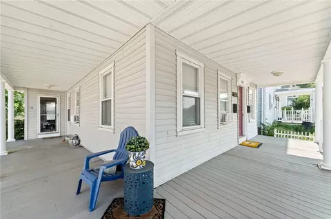 160 Crawford St, Woonsocket, RI 02895 photo 3
