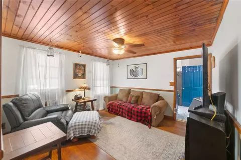 160 Crawford St, Woonsocket, RI 02895 photo 9