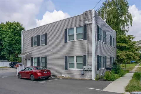 310 Greenwood Ave, East Providence, RI 02916