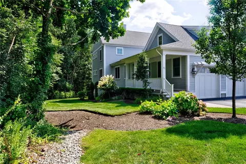 61 Kettle Point Ave, East Providence, RI 02914