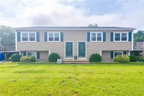 77 Brandywine Dr, Westerly, RI 02891