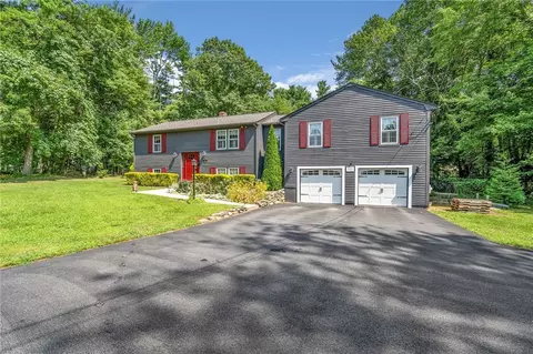 1245 Hill Rd, Pascoag, RI 02859
