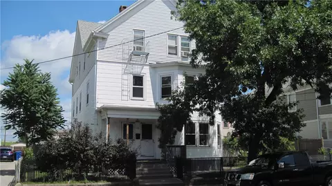120 East St, Pawtucket, RI 02860