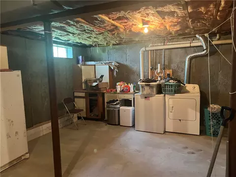 28 Cameron Ct, Warwick, RI 02886 photo 17