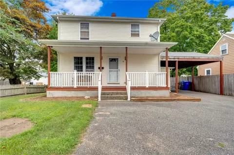 50 Kingsford Ave, East Providence, RI 02915