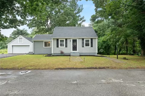 7 Elmgrove Ave, Johnston, RI 02919