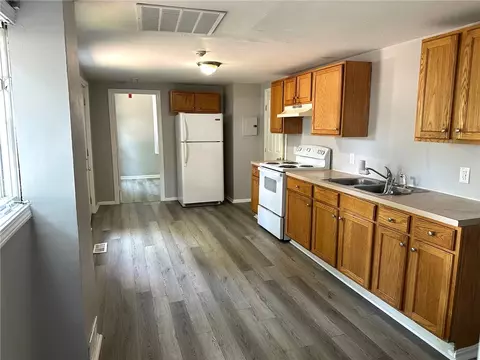 Kitchen - 125 Park Ave, Woonsocket, RI 02895 photo 6 of 7
