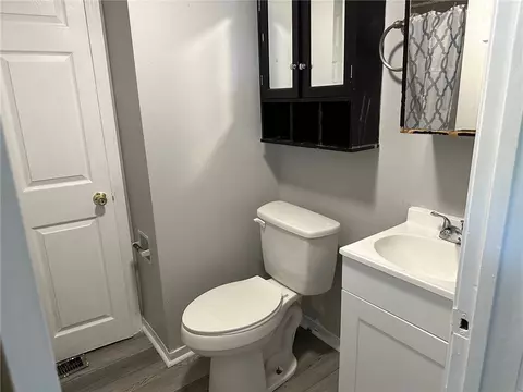 Bath - 125 Park Ave, Woonsocket, RI 02895 photo 2 of 2