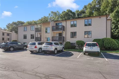 45 Kristee Cir #45, West Warwick, RI 02893