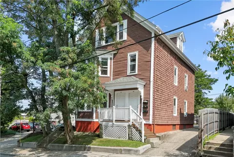 14 Eighth St, Providence, RI 02906
