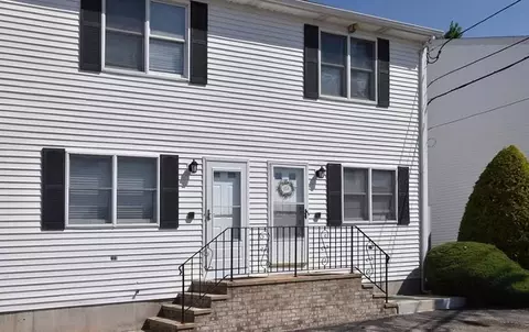 13 Sunflower Cir, North Providence, RI 02911