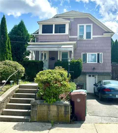 122 Grand St, Woonsocket, RI 02895