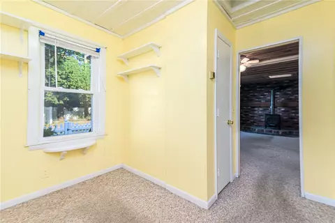Entry Way - 316 Middlebridge Rd, South Kingstown, RI 02879 photo 3 of 4