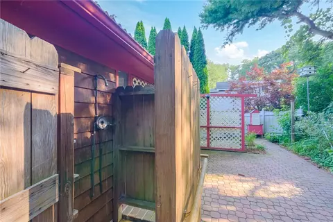 Exterior - 316 Middlebridge Rd, South Kingstown, RI 02879 photo 11 of 16
