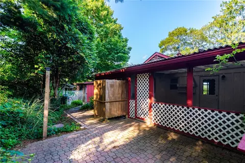 Exterior - 316 Middlebridge Rd, South Kingstown, RI 02879 photo 13 of 16