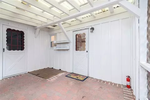 Exterior - 316 Middlebridge Rd, South Kingstown, RI 02879 photo 4 of 16