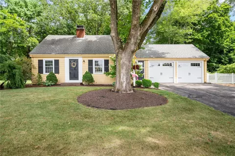 68 Tingley Dr, Cumberland, RI 02864