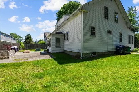 215 Knight St, Warwick, RI 02886 photo 29
