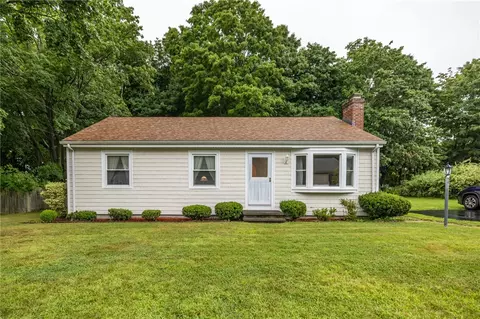 50 Cottage St, Warren, RI 02885