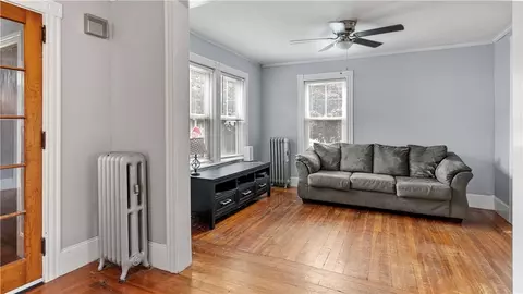 Living - 4 Whitcomb Rd, Riverside, RI 02915 photo 1 of 2