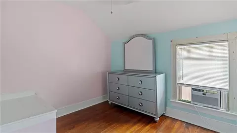 Bedroom - 4 Whitcomb Rd, Riverside, RI 02915 photo 3 of 3