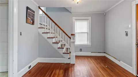 Entry Way - 4 Whitcomb Rd, Riverside, RI 02915 photo 2 of 4