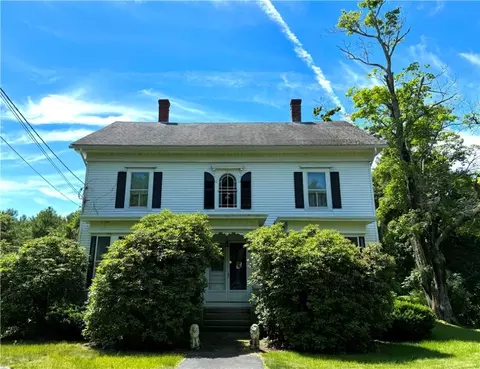 625 East Ave, Burrillville, RI 02830
