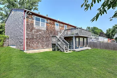 Exterior - 104 Levesque St, Warwick, RI 02886 photo 10 of 12