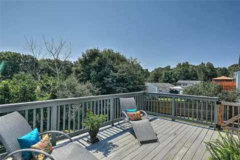 Exterior - 104 Levesque St, Warwick, RI 02886 photo 4 of 12