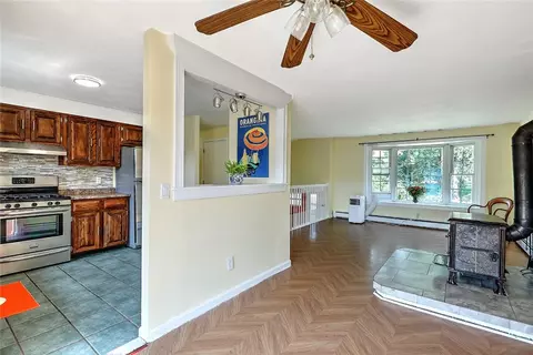 Other - 104 Levesque St, Warwick, RI 02886 photo 2 of 7