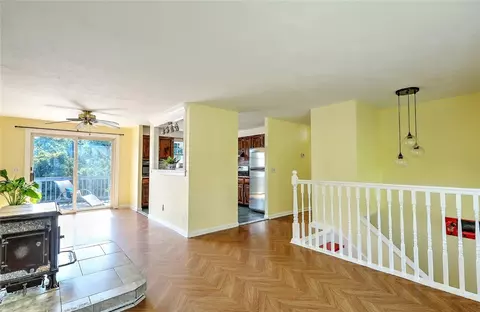 Living - 104 Levesque St, Warwick, RI 02886 photo 3 of 7