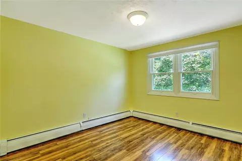 Bedroom - 104 Levesque St, Warwick, RI 02886 photo 3 of 6